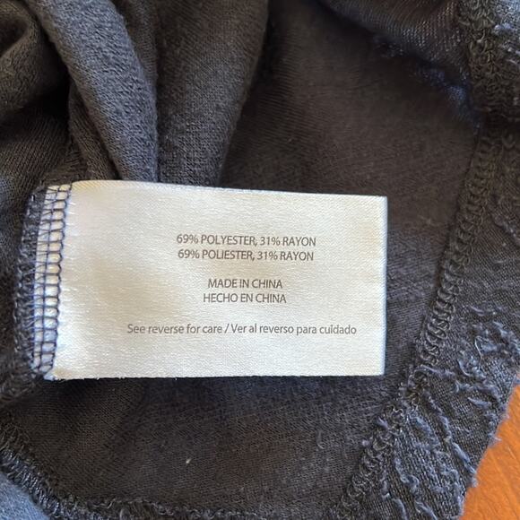 Peace & Pearls Woman Size M Navy Blue Textured Knit Top Tunic Short Sleeve - Picture 10 of 11